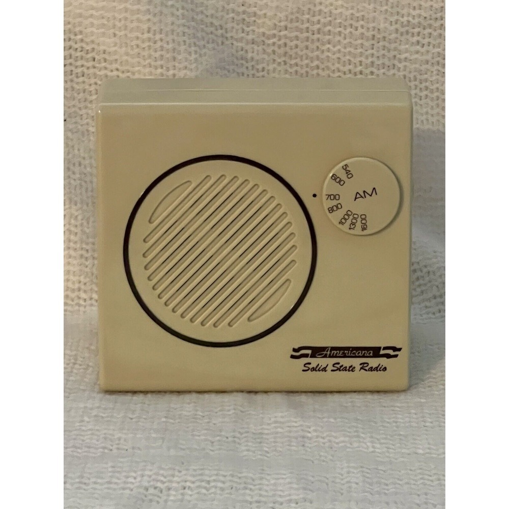 Vintage  Americana Solid State AM Radio Model 620 9‎ Volt Works Great!